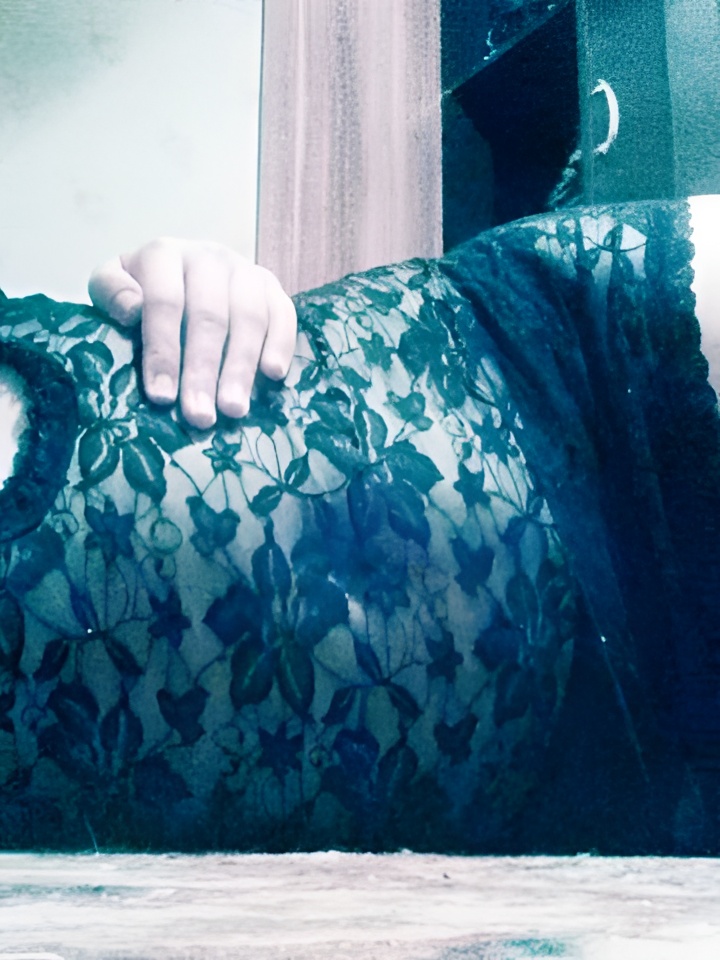 Рената привлекальеная девушка из Корсакова цена от 4000 руб