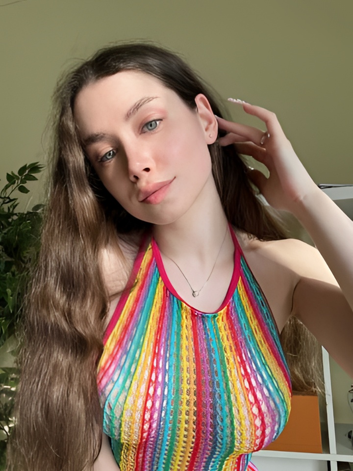 Рената привлекальеная девушка из Корсакова цена от 3000 руб