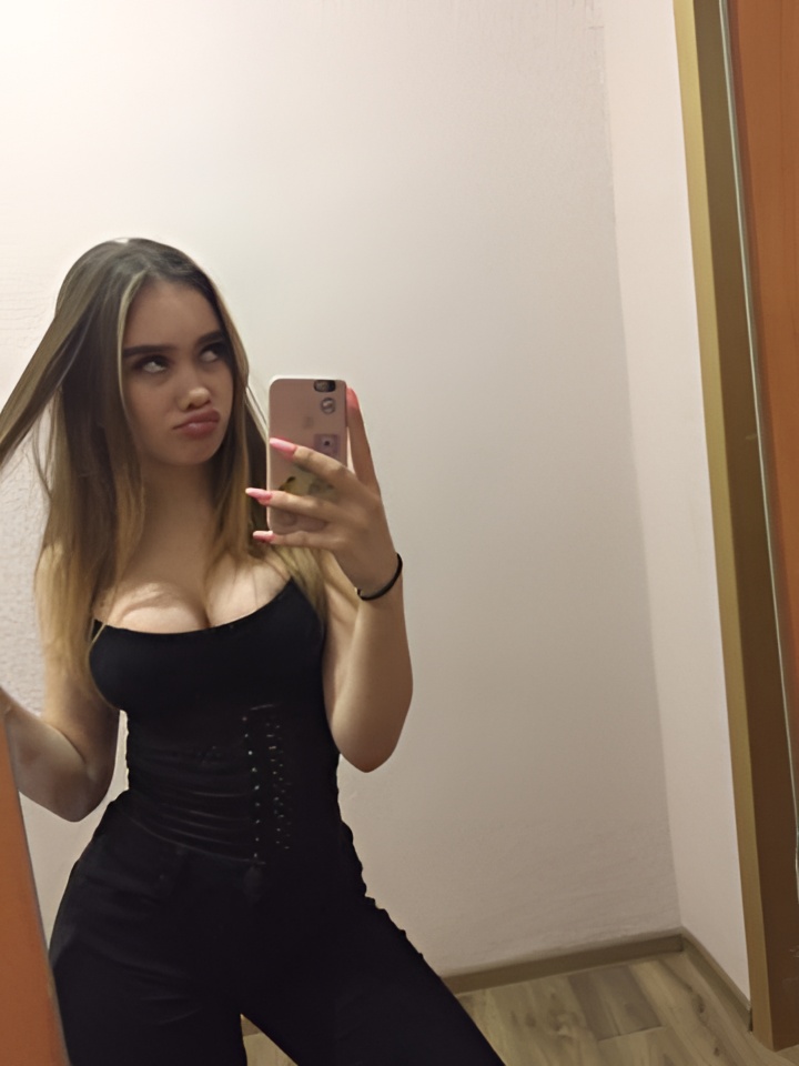 Индивидуалка Услада, доступна для личного знакомства от 2500 руб