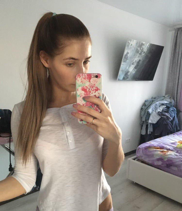 Света привлекальеная девушка из Корсакова цена от 3500 руб