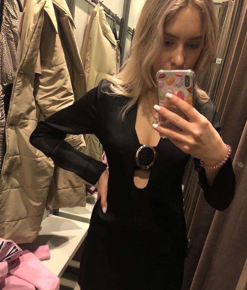 Кира привлекальеная девушка из Корсакова цена от 3000 руб