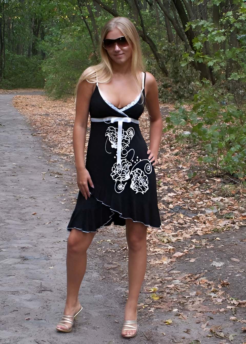 Марина привлекательная девушка из Корсакова цена от 3500 руб