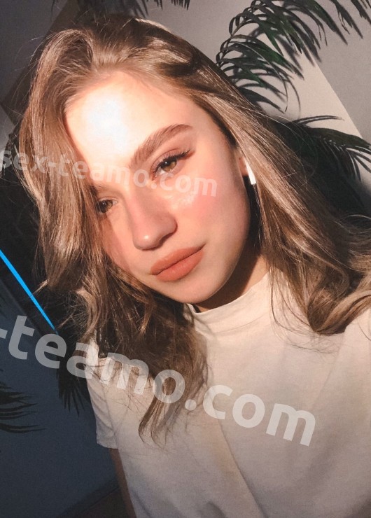 Катерина привлекательная девушка из Корсакова цена от 3500 руб