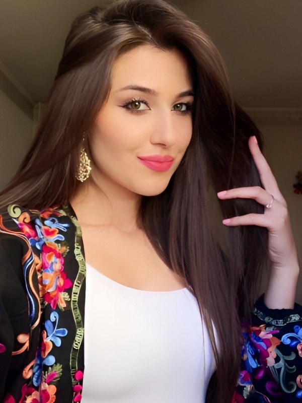 Алиана привлекательная девушка из Корсакова цена от 2500 руб