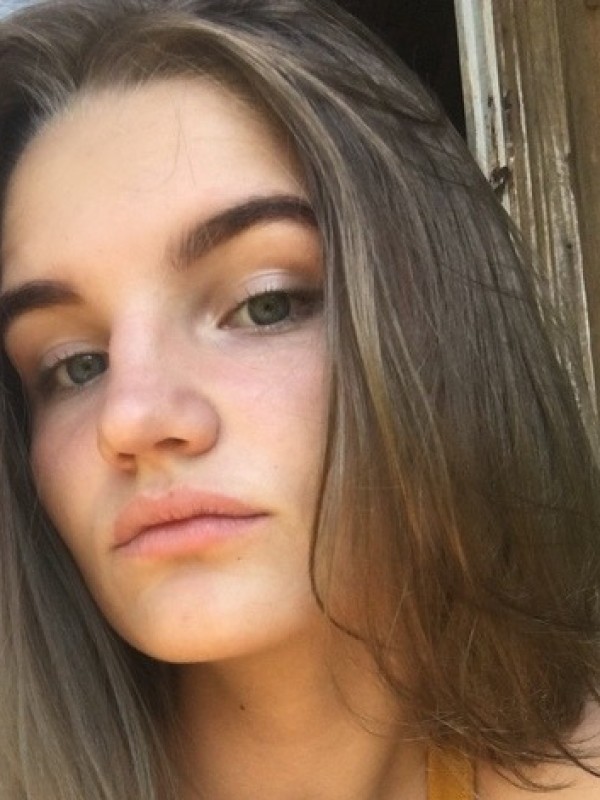 Клава привлекательная девушка из Корсакова цена от 3000 руб