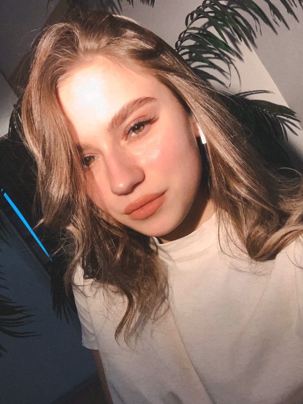 Катерина привлекательная девушка из Корсакова цена от 3500 руб