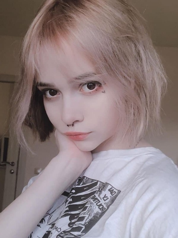 Лиза привлекательная девушка из Корсакова цена от 3000 руб