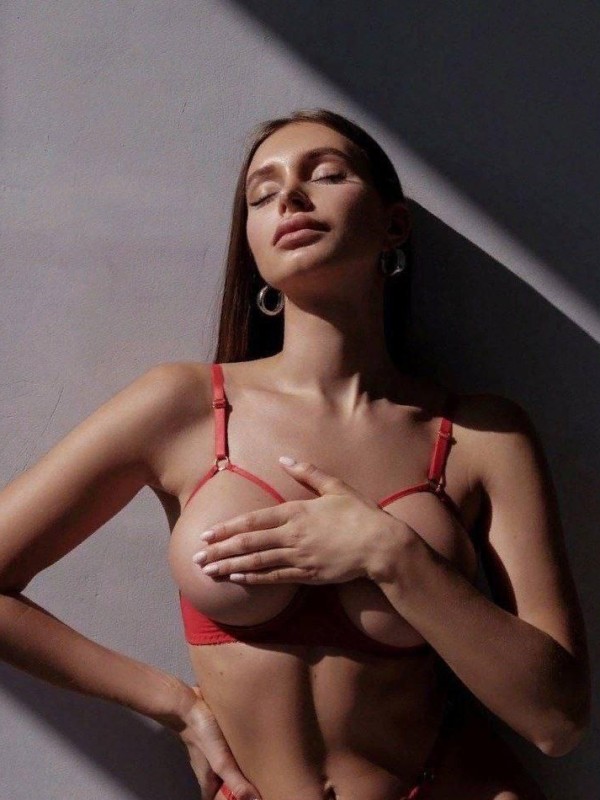 Лиза привлекательная девушка из Корсакова цена от 7000 руб