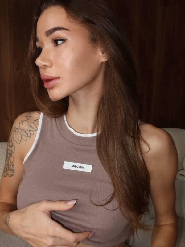 Светка привлекательная девушка из Корсакова цена от 7000 руб