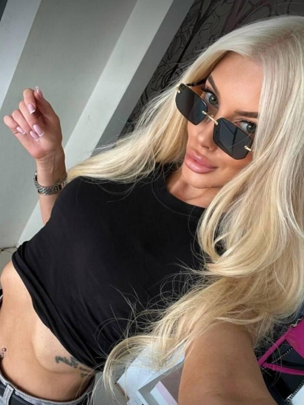 Инга привлекательная девушка из Корсакова цена от 7000 руб