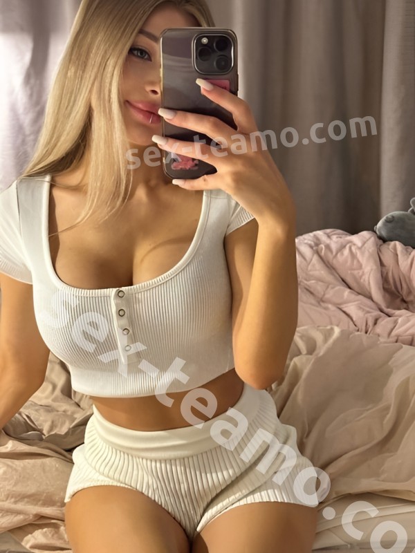 Настя из Корсакова